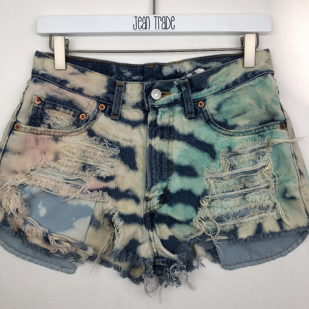 LF Furst of a Kind Tie Dye Levi’s 550 Cutoffs
